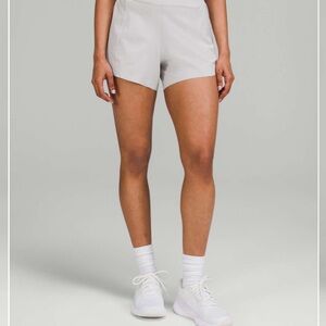 Lululemon Athletica chrome hotty hot high rise 4 inch size 10